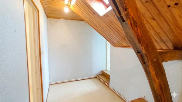 MAISON A RENOVER-QUARTIER OUEST