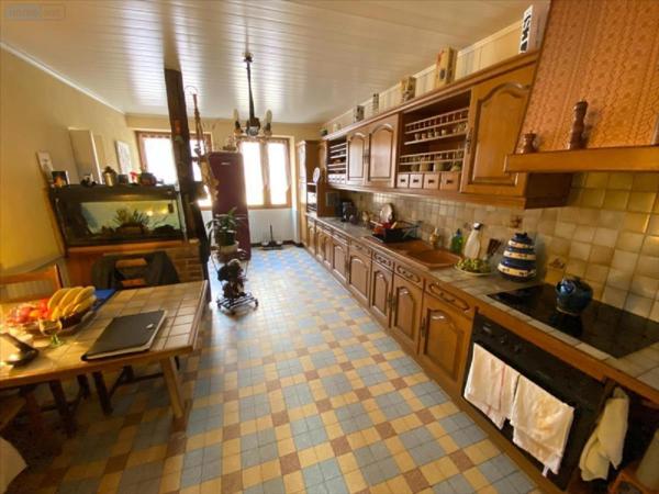 Maison à vendre à Pré-en-Pail-Saint-Samson en Mayenne (53140), ref : 61001-1059866