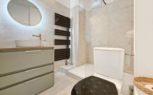 Appartement à vendre    3 pièces •  Lyon 8