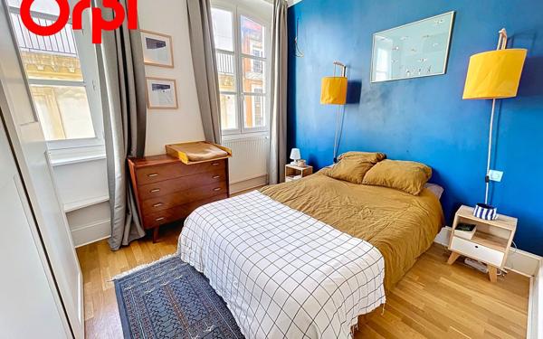 Appartement à vendre    3 pièces • 65 m2 Lyon 1