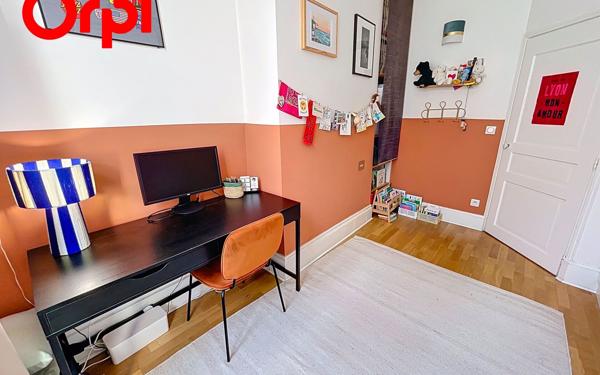Appartement à vendre    3 pièces • 65 m2 Lyon 1