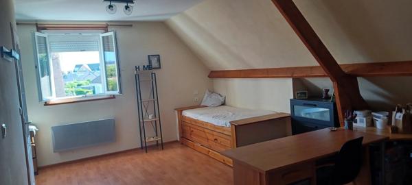 Maison à vendre 5 pièces, sous-sol, deux terrasses, jardin clos à GODERVILLE (76)