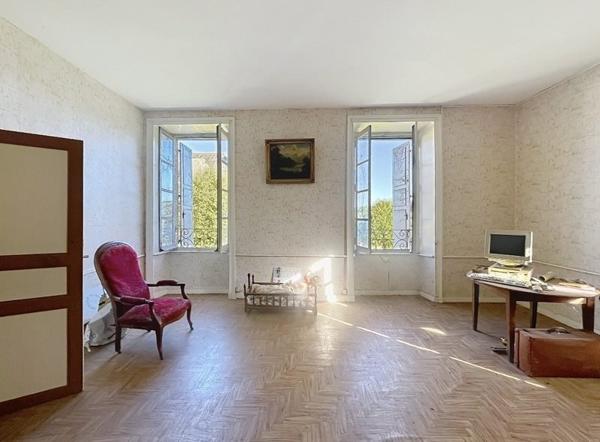 Immeuble 50 000 € Laroquebrou 450 m² DPE