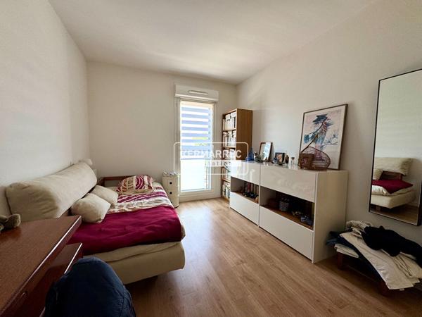 Appartement 3 pièces – 63 m² environ à Séné (ref : 100878-AV)
