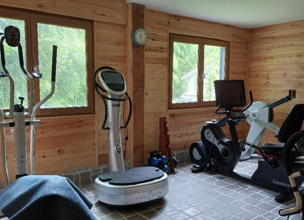 Maison à vendre    7 pièces •  Saint-Martin-de-Hinx