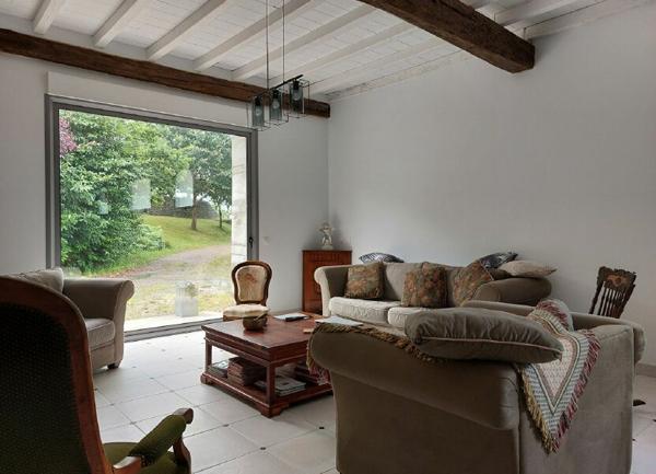 Maison à vendre    7 pièces •  Saint-Martin-de-Hinx