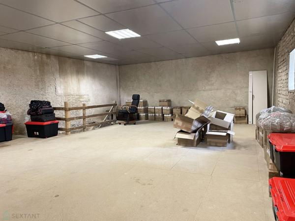 LONGERE CHARENTAISE DE 289M² AVEC JARDIN