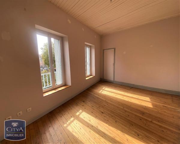Location appartement Caussade (82300) 3 pièces 88.75m²