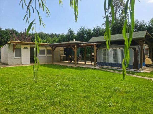 OPPORTUNITÉ : TERRAIN DE LOISIR D'ENVIRON 1 300 M² AVEC EAU, ÉLECTRICITÉ ET ACCÈS PRIVILÉGIÉ À LA SARTHE !