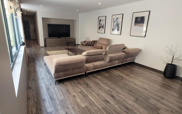 Maison à vendre    7 pièces • 220,19 m2 Yutz