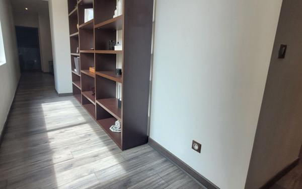 Maison à vendre    7 pièces • 220,19 m2 Yutz