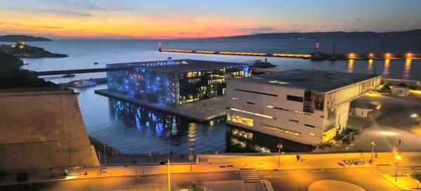 Marseille (13002) Superbe T4 vue sur le port