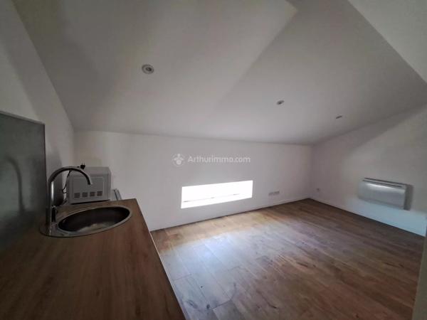 Location                                                      Studio
                        
                     1 pièces                      15 m2                     à Carmaux