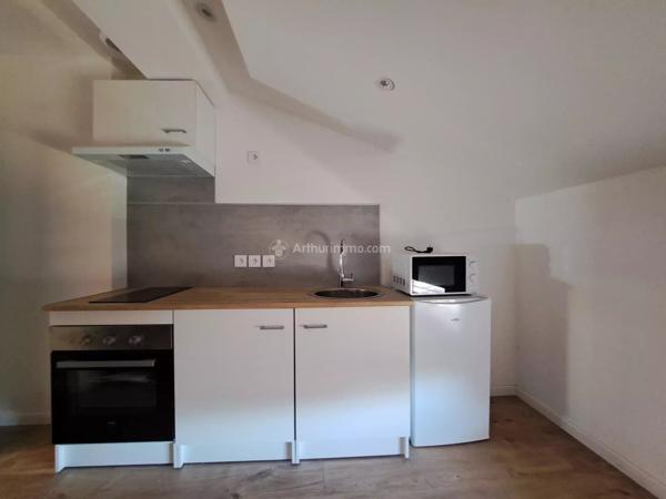 Location                                                      Studio
                        
                     1 pièces                      15 m2                     à Carmaux