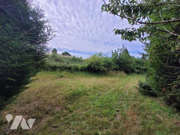 Terrain viabilisé avec bâtiment