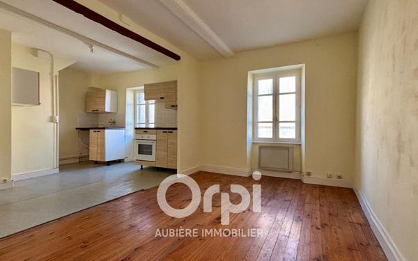 Maison à vendre    2 pièces • 51,49 m2 Saint-Amant-Tallende