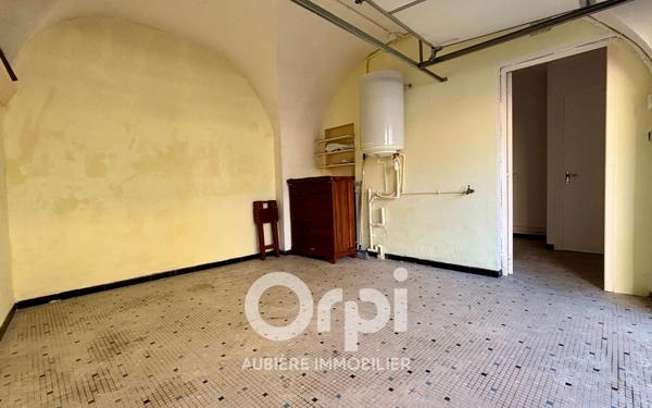 Maison à vendre    2 pièces • 51,49 m2 Saint-Amant-Tallende