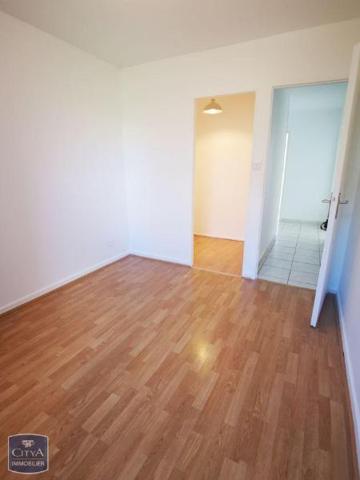 Appartement à louer 3 pièces 73.4m²