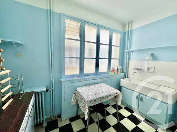 Appartement F2 à vendre  3 pièces - 64,17 m2 PARIS - 75016