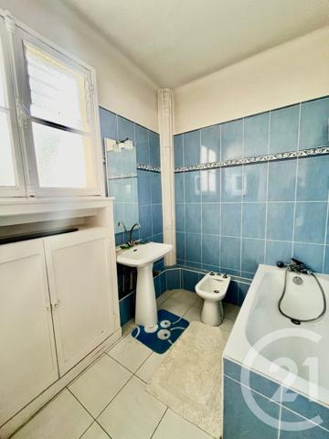 Appartement F2 à vendre  3 pièces - 64,17 m2 PARIS - 75016