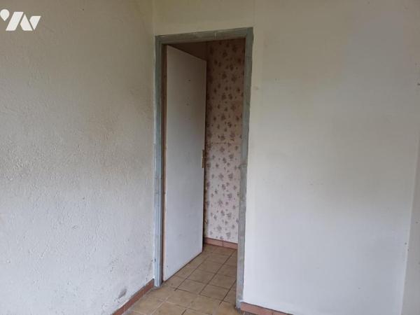 A VENDRE à ST JEAN D'HERMINE (85210) Propriété de 181m2 hab. + dépendances sur terrain de 2.946m2