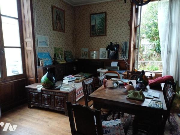 A VENDRE à ST JEAN D'HERMINE (85210) Propriété de 181m2 hab. + dépendances sur terrain de 2.946m2