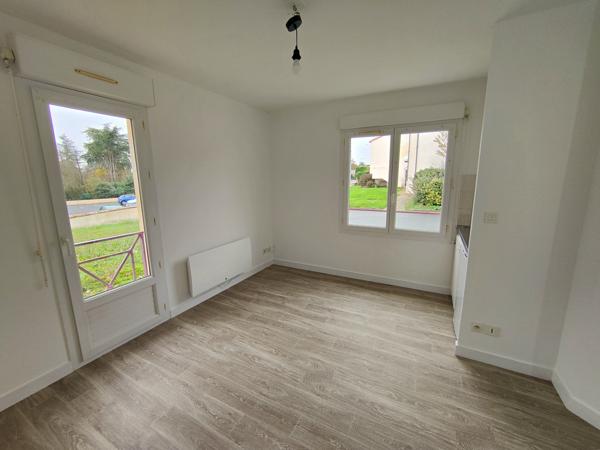 Studio d'environ 20m² avec parking