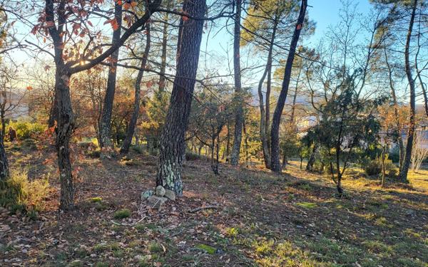 Terrain à vendre    Les Assions