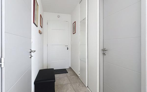 Maison à vendre    3 pièces •  Pia