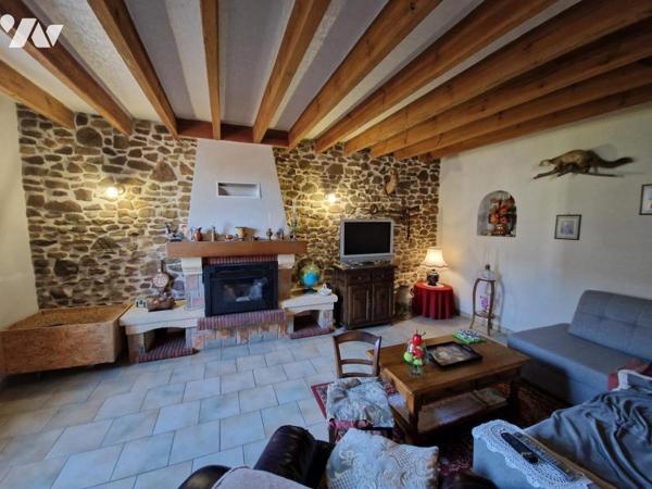 Exclusivité ! Belle Longère avec dépendances