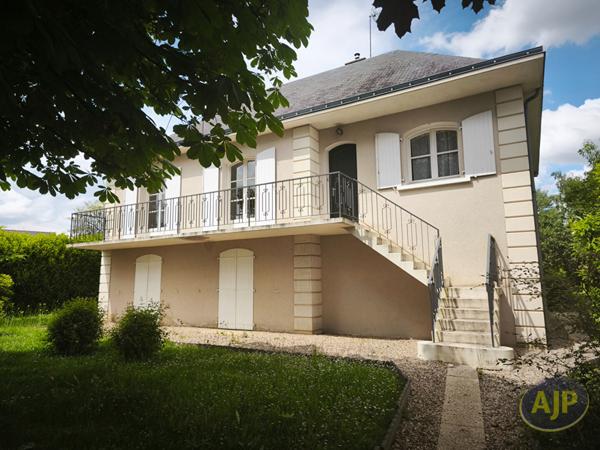 Location maison Sainte Gemmes D Andigne : 875 € - AJP Immobilier Segré