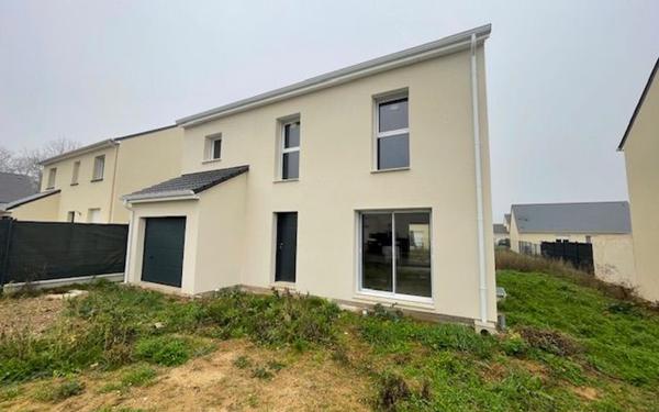 Maison à vendre    4 pièces •  Angerville-la-Campagne