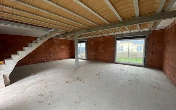 Maison à vendre    4 pièces •  Angerville-la-Campagne