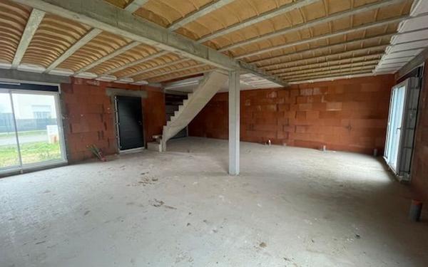 Maison à vendre    4 pièces •  Angerville-la-Campagne