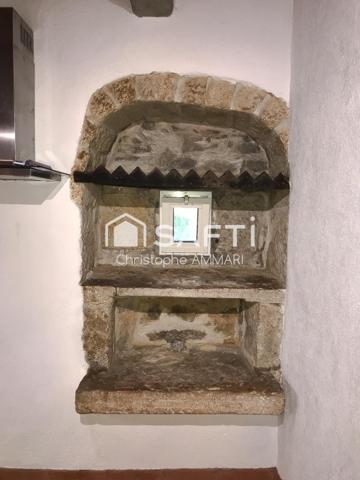 " Maison de bourg en pierre "