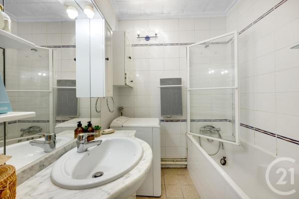 Appartement F4 à vendre  4 pièces - 66,17 m2 ISSY LES MOULINEAUX - 92