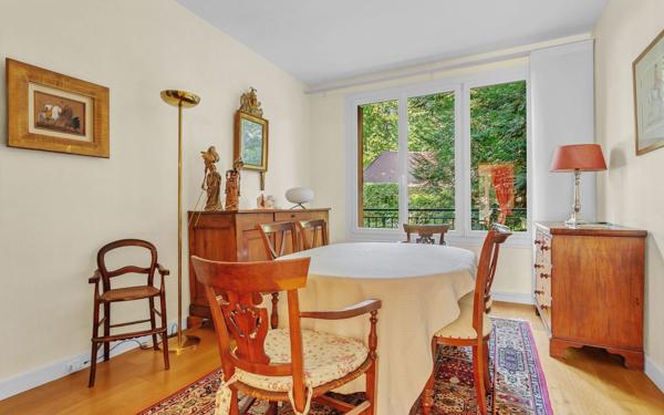 Appartement à vendre    5 pièces • 148,29 m2 Antony