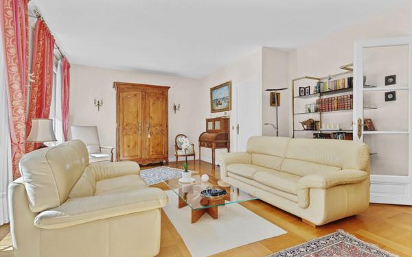 Appartement à vendre    5 pièces • 148,29 m2 Antony