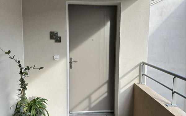 Appartement à vendre    2 pièces • 49,45 m2 Nîmes