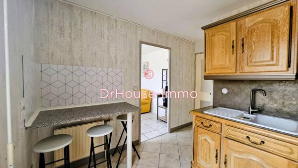 Appartement à louer 6 pièces de 99 m²
