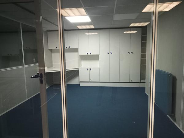 Local d'activités à louer 640 m2 situé à Margny les Compiègne