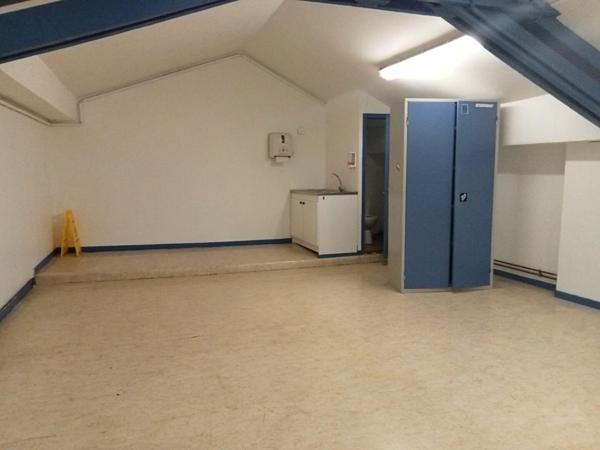 Local d'activités à louer 640 m2 situé à Margny les Compiègne