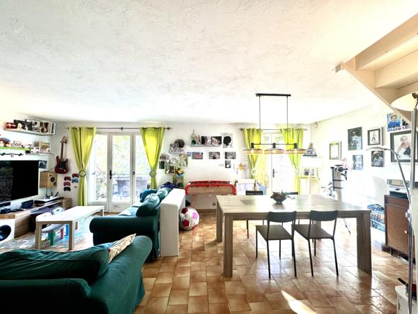 Mandelieu-la-Napoule (06210) AU CALME, MAISON 101m2 - 3 CHAMBRES - GARAGE