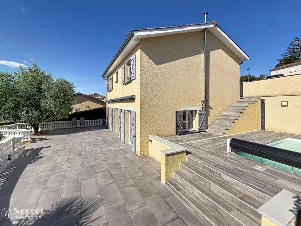 Maison 136 m² habitable, 5 chambres, Piscine et vue panoramique!