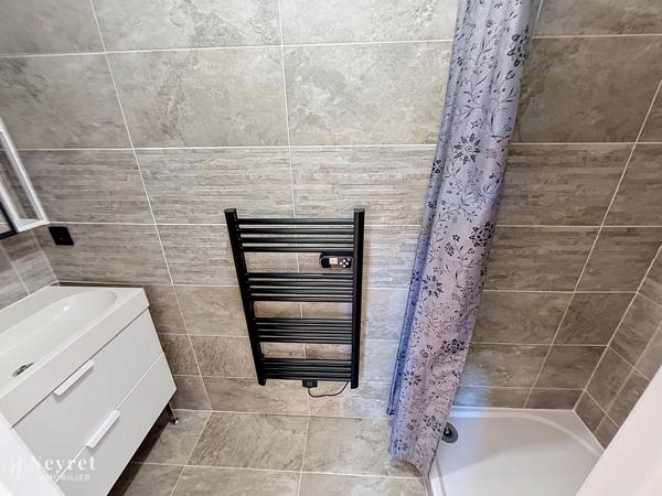 Maison 136 m² habitable, 5 chambres, Piscine et vue panoramique!