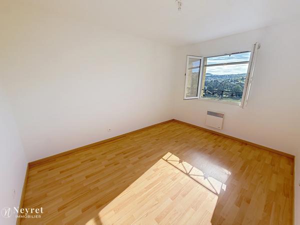 Maison 136 m² habitable, 5 chambres, Piscine et vue panoramique!