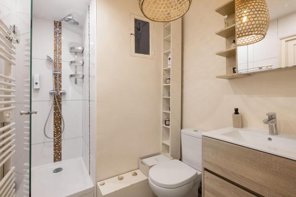 AIX EN PROVENCE - CENTRE VILLE HISTORIQUE - APPARTEMENT T3 - 47 M2 - 310 000
