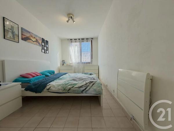 Appartement T4 à vendre  4 pièces - 82 m 2   MARSEILLE  - 13014