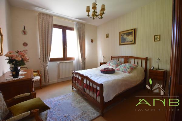 🏡 Spacieuse Maison Familiale avec appartement  indépendant et jardin- Montbron - 16220 - Charente