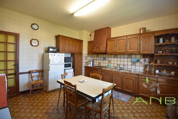 🏡 Spacieuse Maison Familiale avec appartement  indépendant et jardin- Montbron - 16220 - Charente